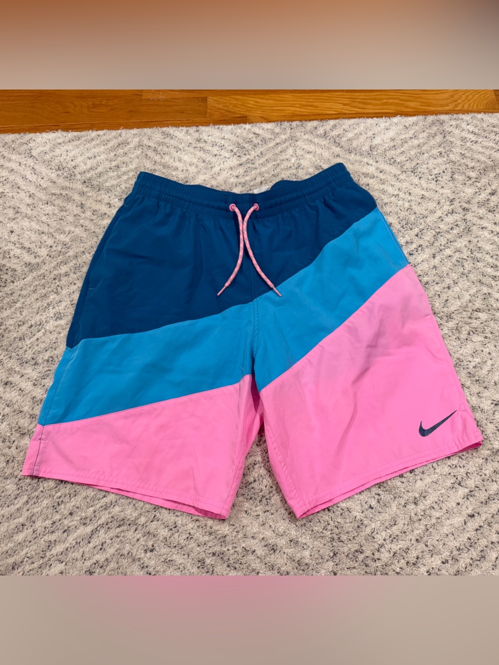 Men’s Nike swim shorts size XL